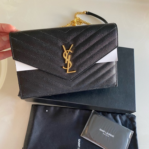 Saint Laurent Wallet on Chain - Picture 3 of 15